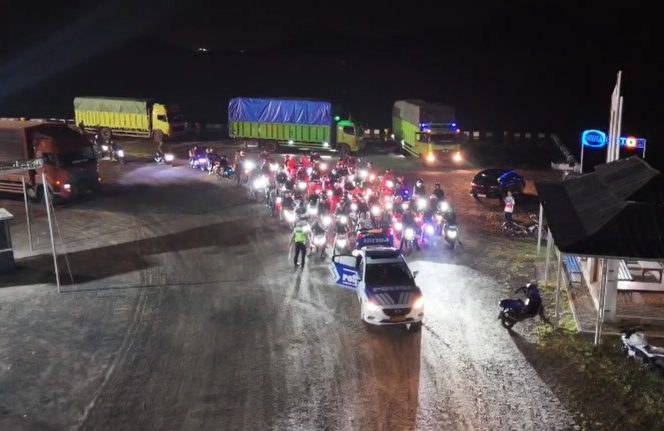 
					Cara Polisi Layani Pemudik Motor, Kawal Hingga Perbatasan Jamin Keamanan