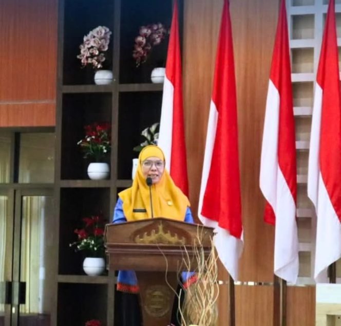 
					Walikota Bandar Lampung Beri Penghormatan kepada 121 PNS yang Memasuki Masa Pensiun