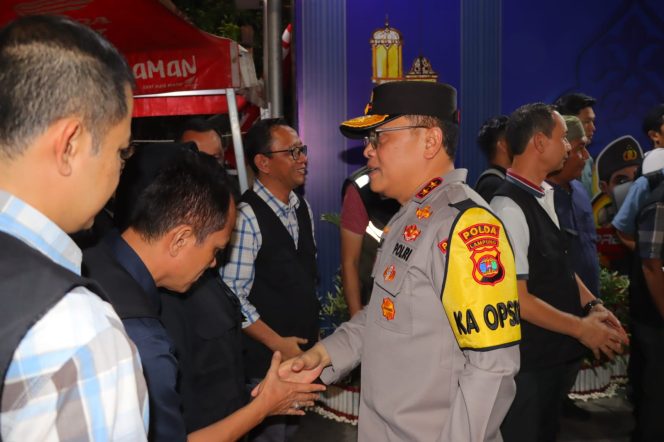 
					Kapolda Lampung Bersama Forkopimda Provinsi Lampung Monitoring Keamanan Malam Takbiran Idul Fitri 1446 H/2025 M