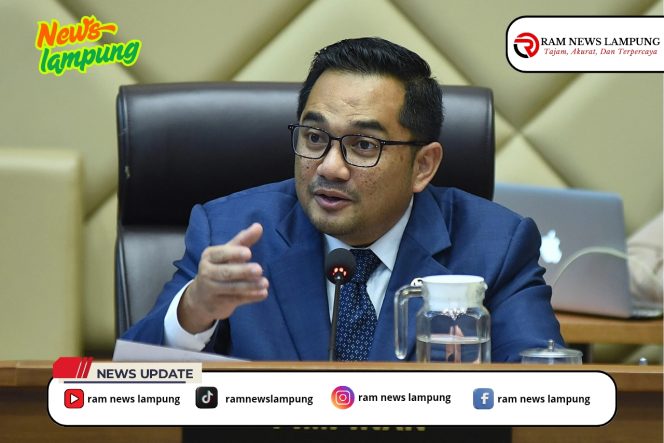
					Gubernur Lampung Hadiri Raker dan RDP Komisi II DPR RI, Isu DOB Kabupaten SBM Menguat
