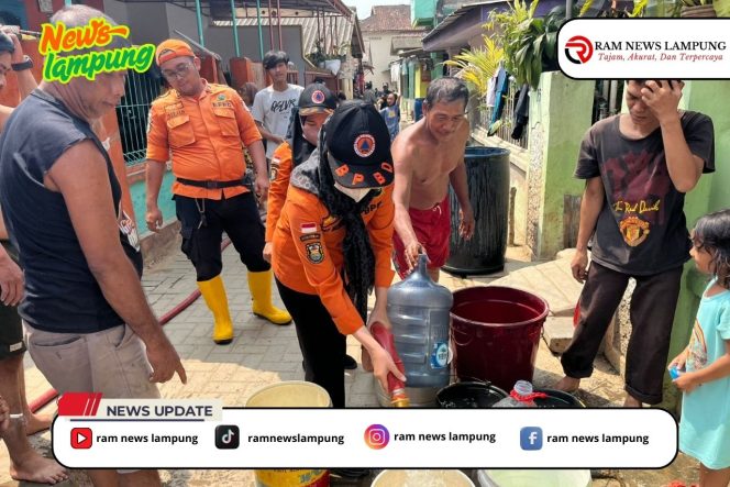
					Pemkot Salurkan Bantuan Air Bersih di Panjang Utara