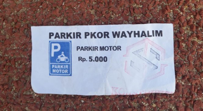 
					Tarif Parkir Motor di PKOR Way Halim Naik Jadi Rp5.000, Diduga Ulah Oknum Liar