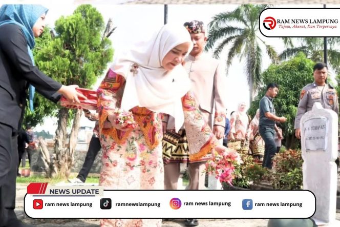 
					Ziarah dan Tabur Bunga di Makam Pahlawan Kedaton, Peringati HUT ke-343 Kota Bandar Lampung